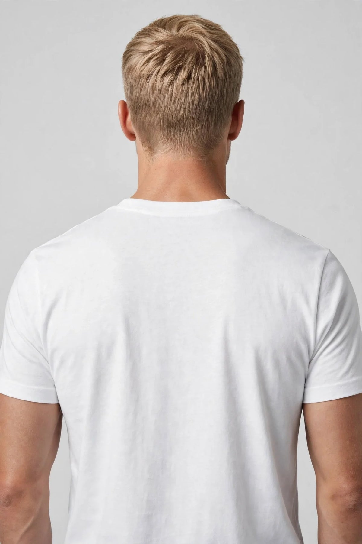 Men Arctic White Solid T-Shirt