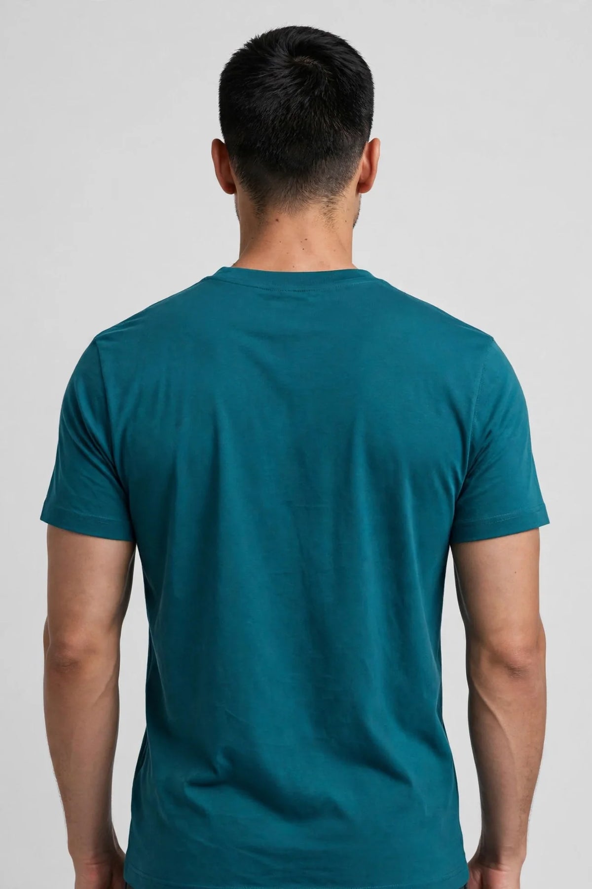 Men Teal Solid T-Shirt