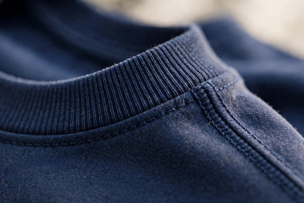 Men Navy Blue Solid T-Shirt