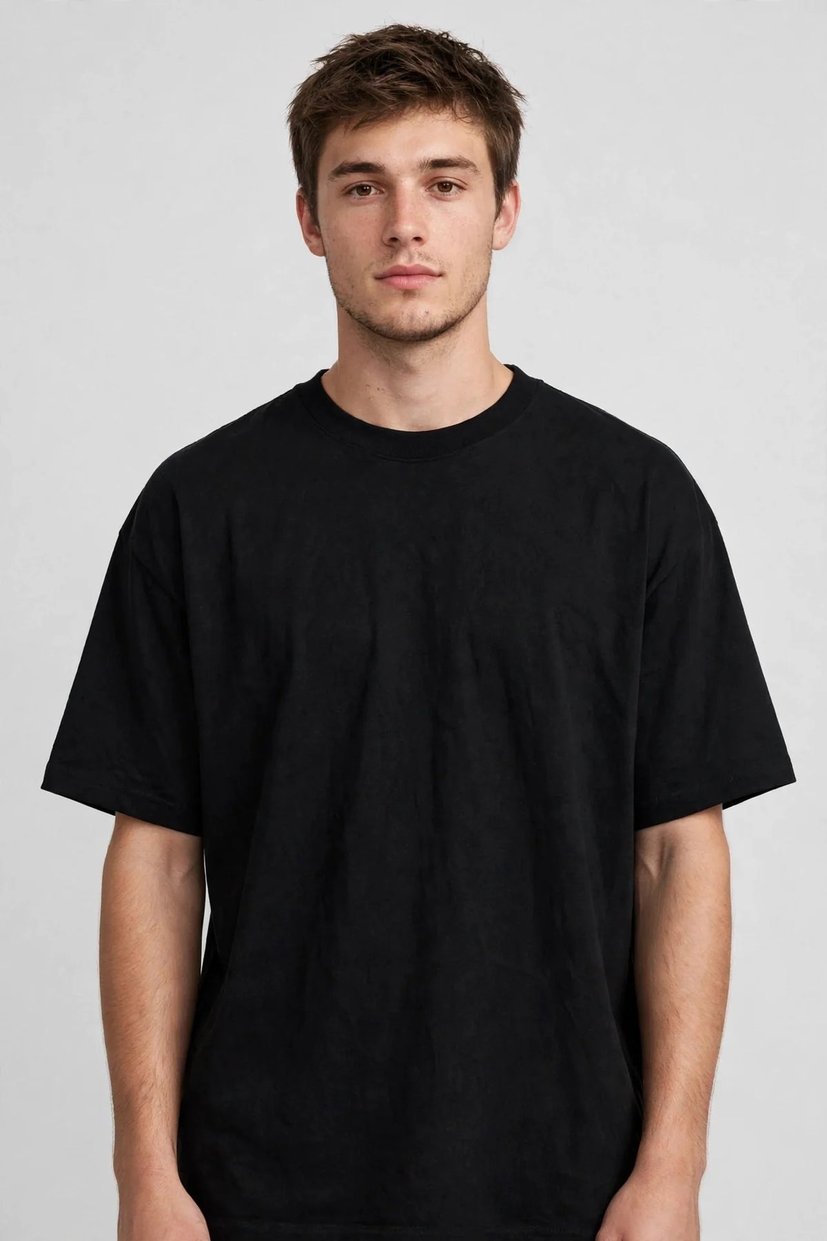 Pineberry Skate Man Oversized Tee