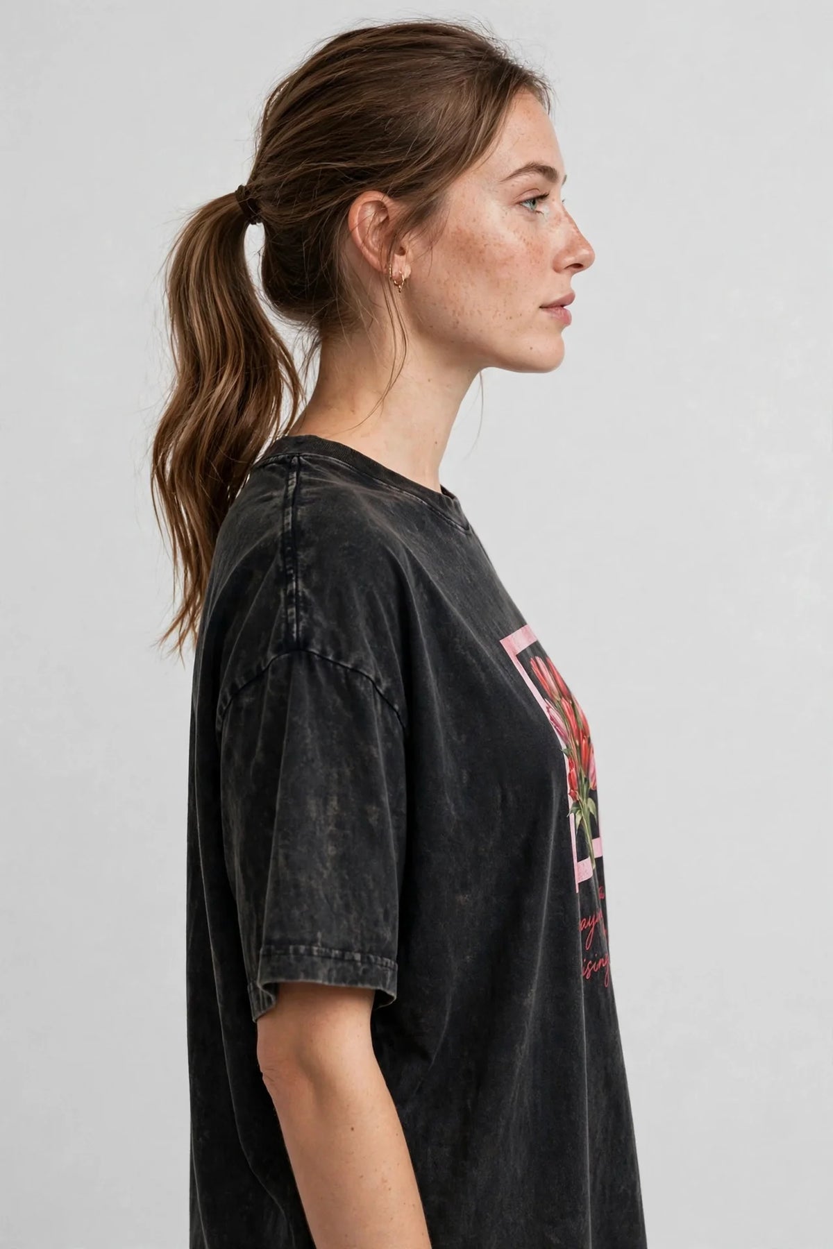 Pineberry Tulips Oversized Tee