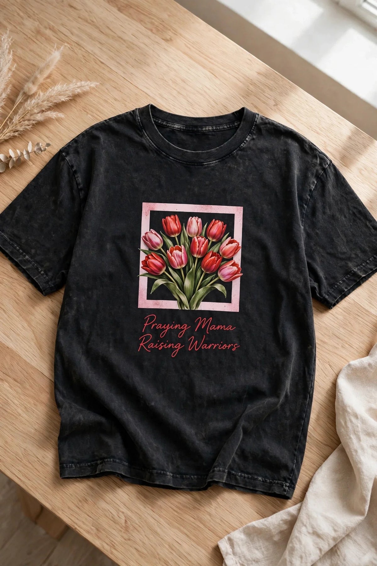 Pineberry Tulips Oversized Tee