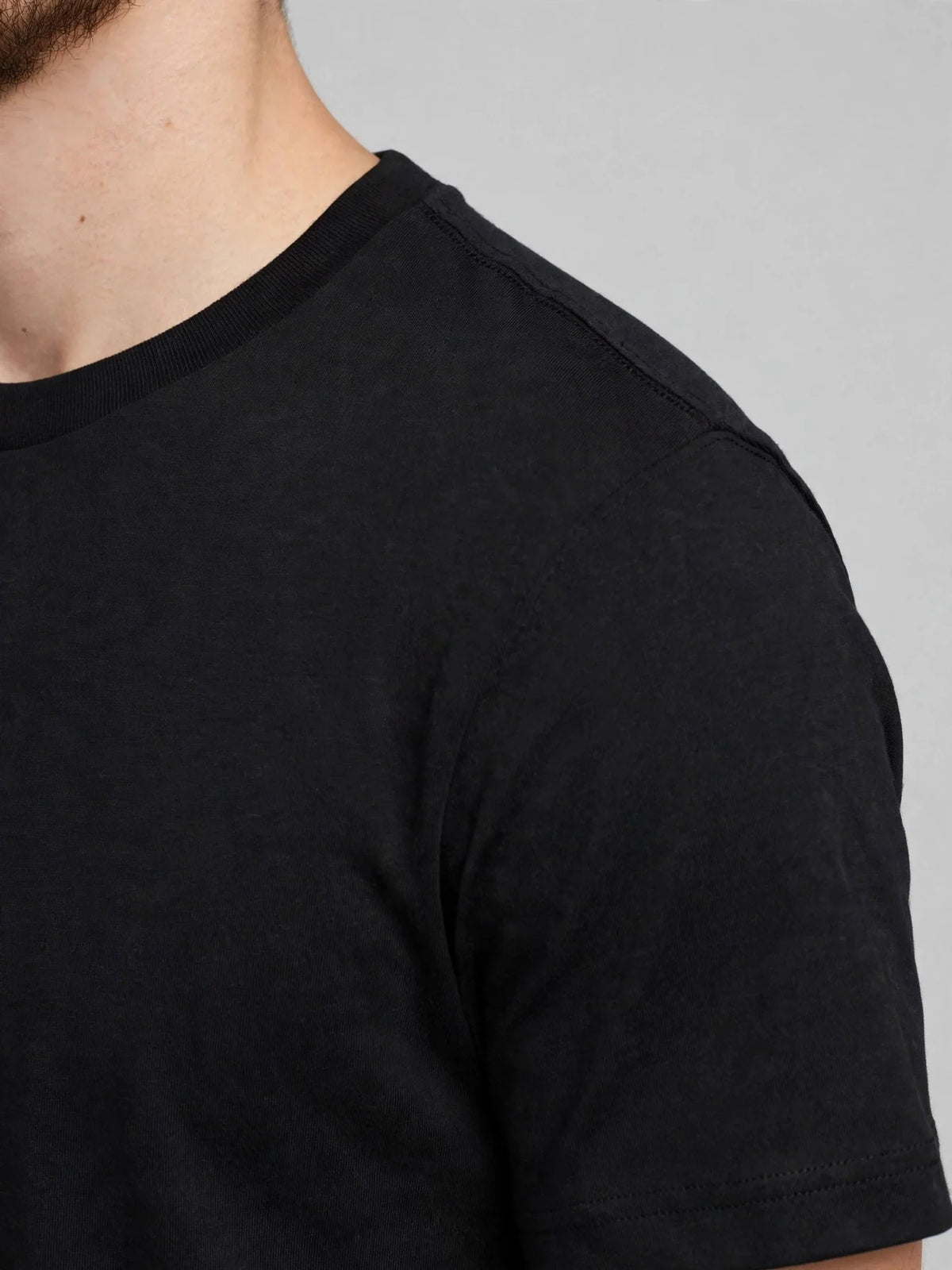 Neckline detail