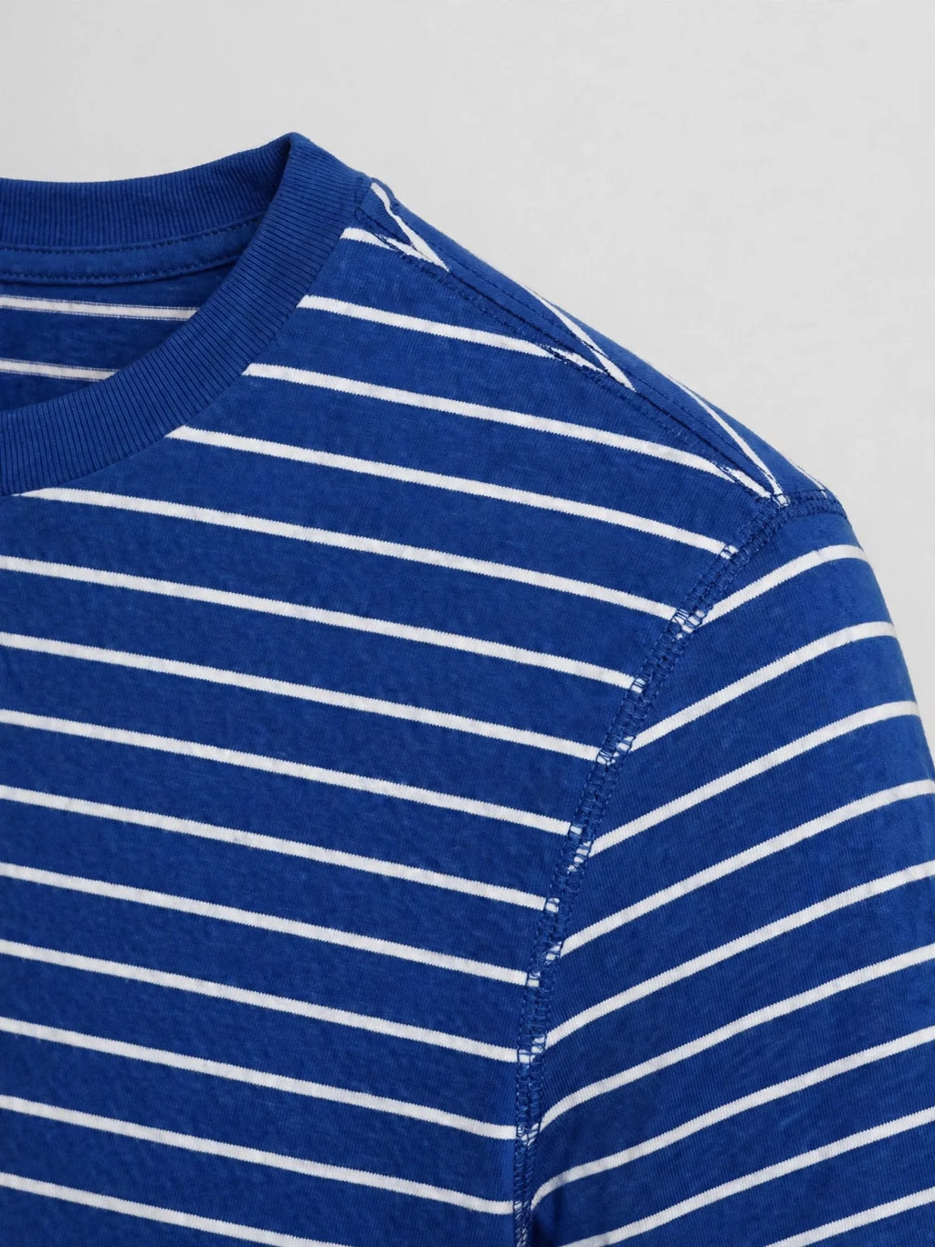 Neckline detail