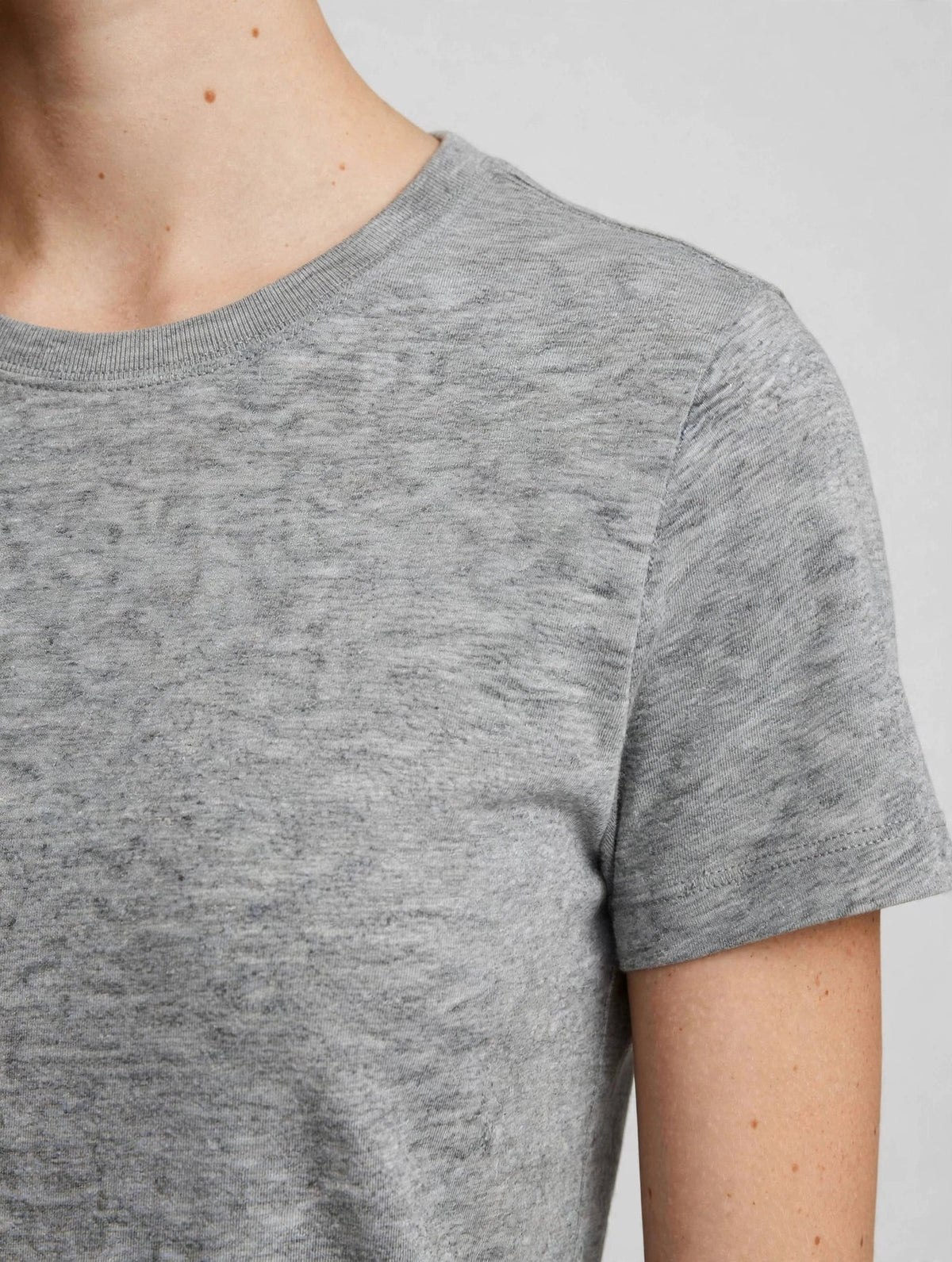 Neckline detail