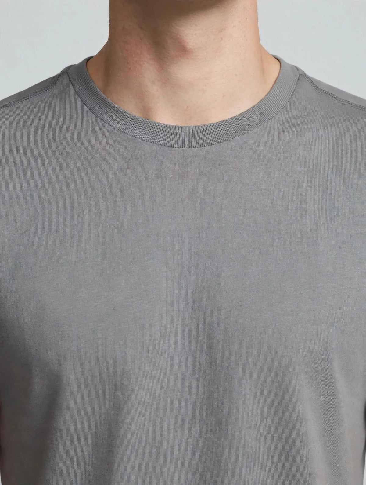 Neckline detail