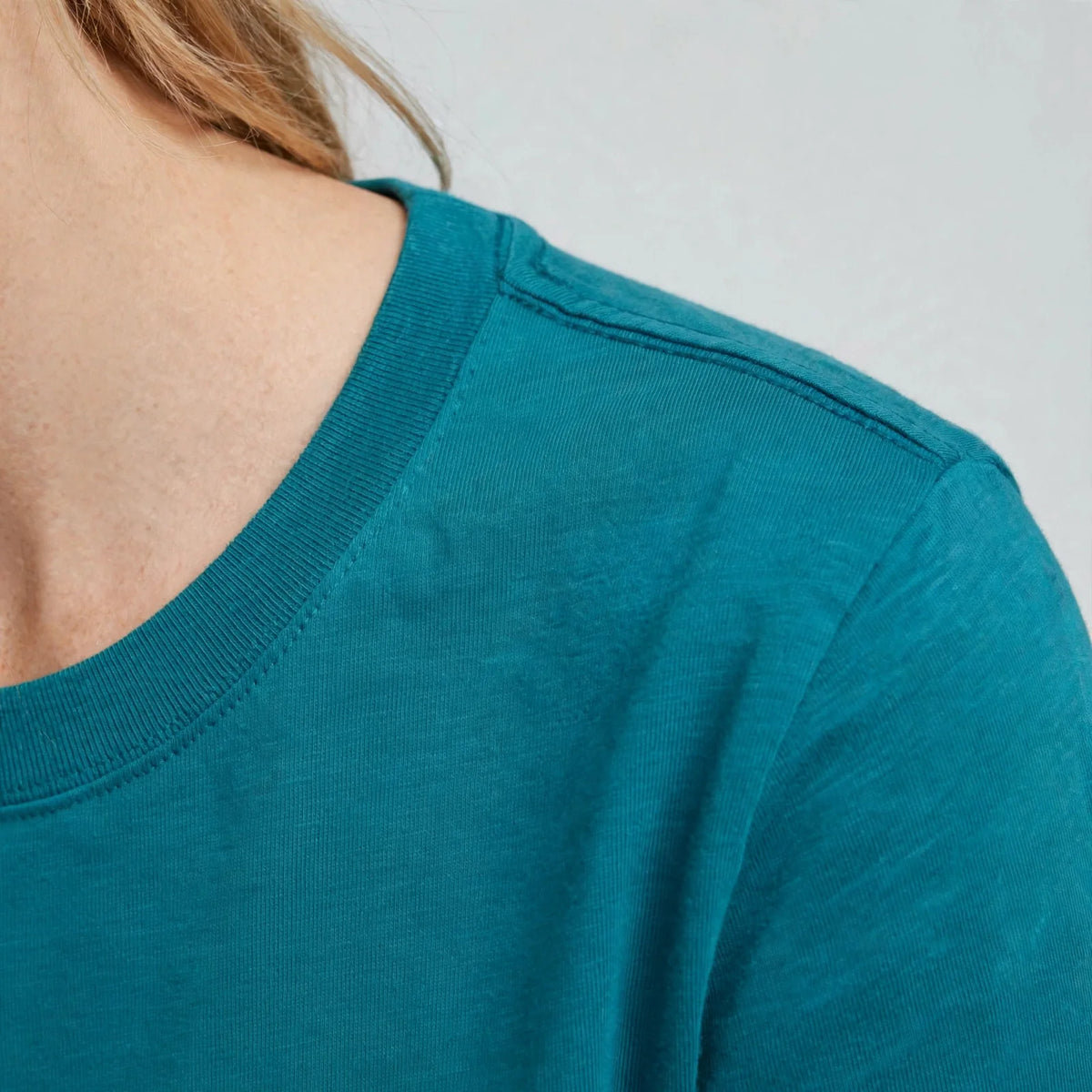 Neckline detail